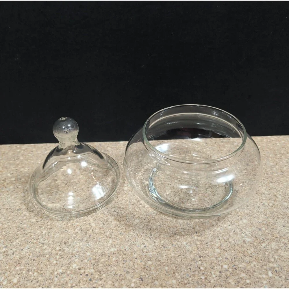 Unbranded clear glass